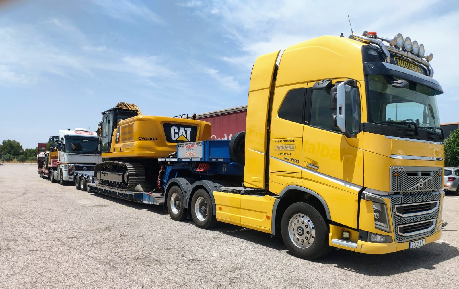 Transporte de maquinaria pesada con plataforma